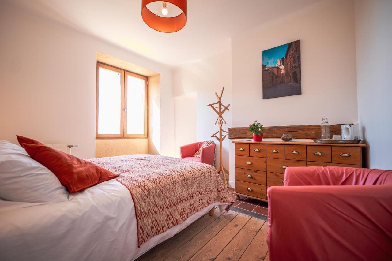 Chambres Et Table D'Hotes - Les Jardins De La Longagne Saussenac Εξωτερικό φωτογραφία